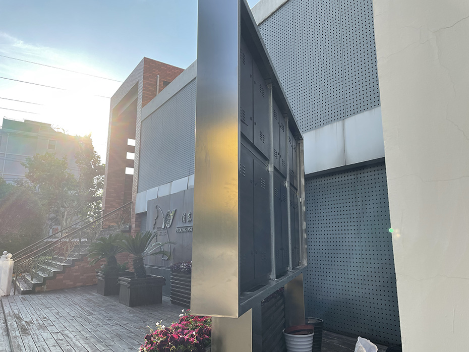 Songmin颂敏室外P3高刷LED显示屏为上海浦东卫生发展研究院发展保驾护航